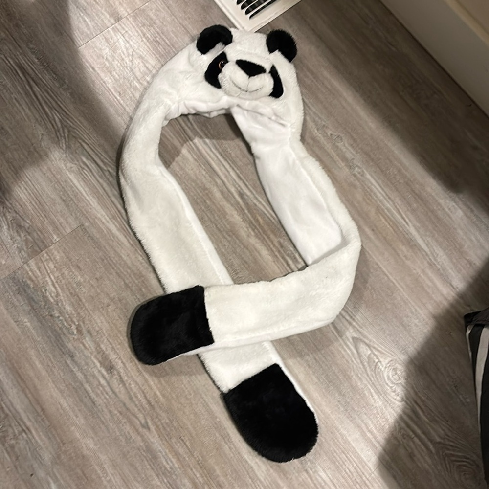🌸Black and White Mittens with Cute Panda Design